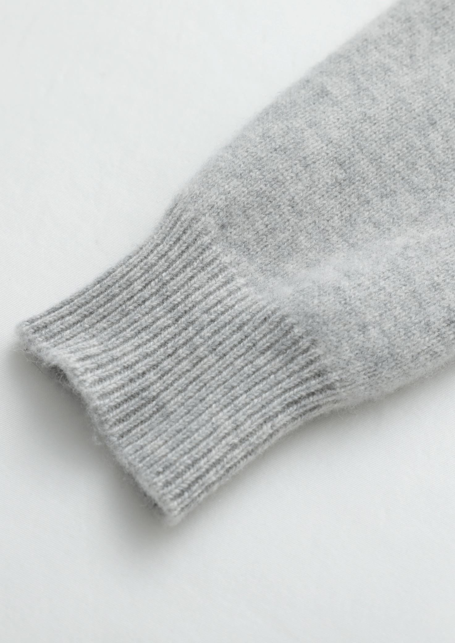 Pure Extra-Fine Merino Wool Luzzo Set - Light Gray