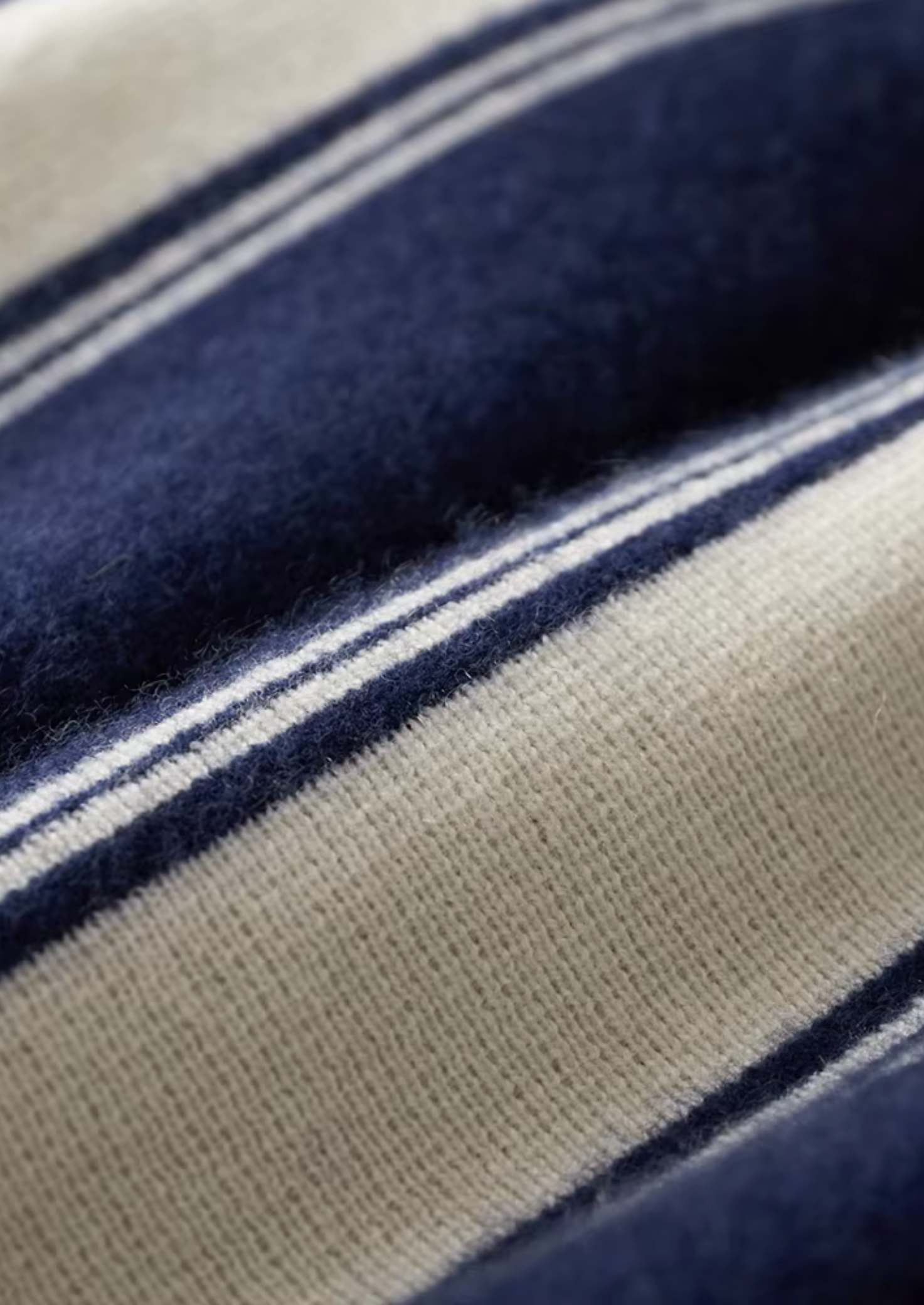 Pure Extra-Fine Merino Wool Damien Set